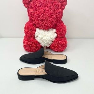 CL by Laundry Black Slip-On Pointed-Toe Mules
